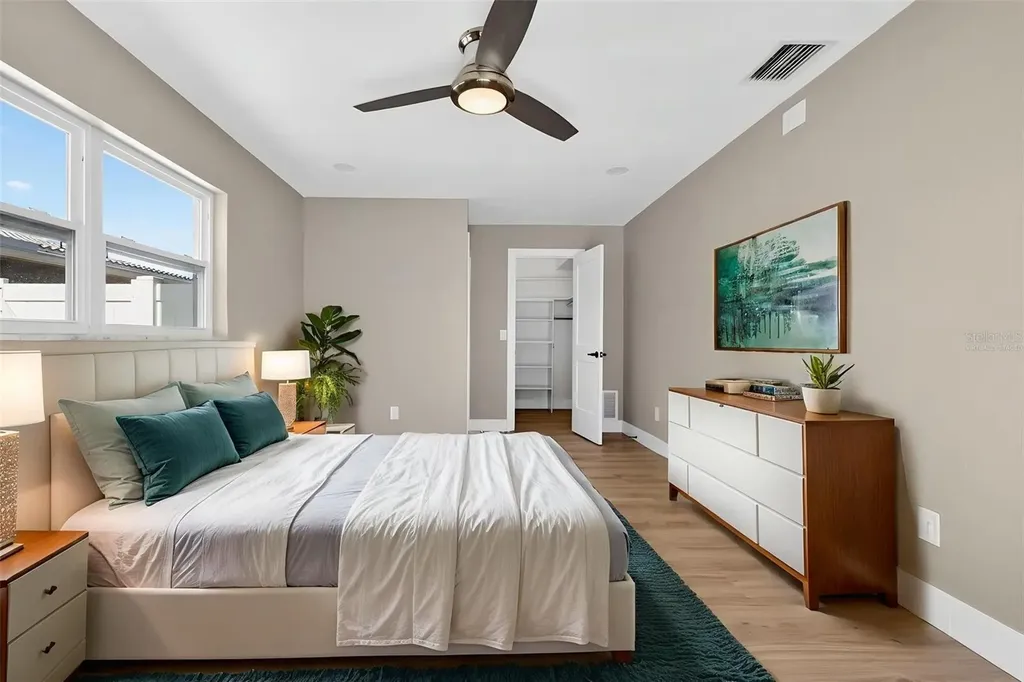 2161 Wateroak Drive N Clearwater FL 33764