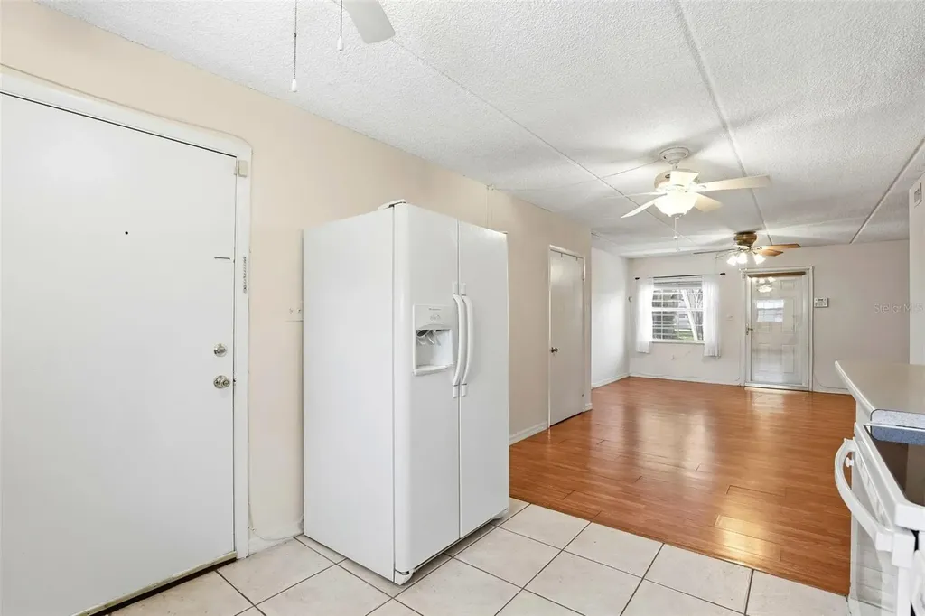 525 Conway Road Orlando FL 32807