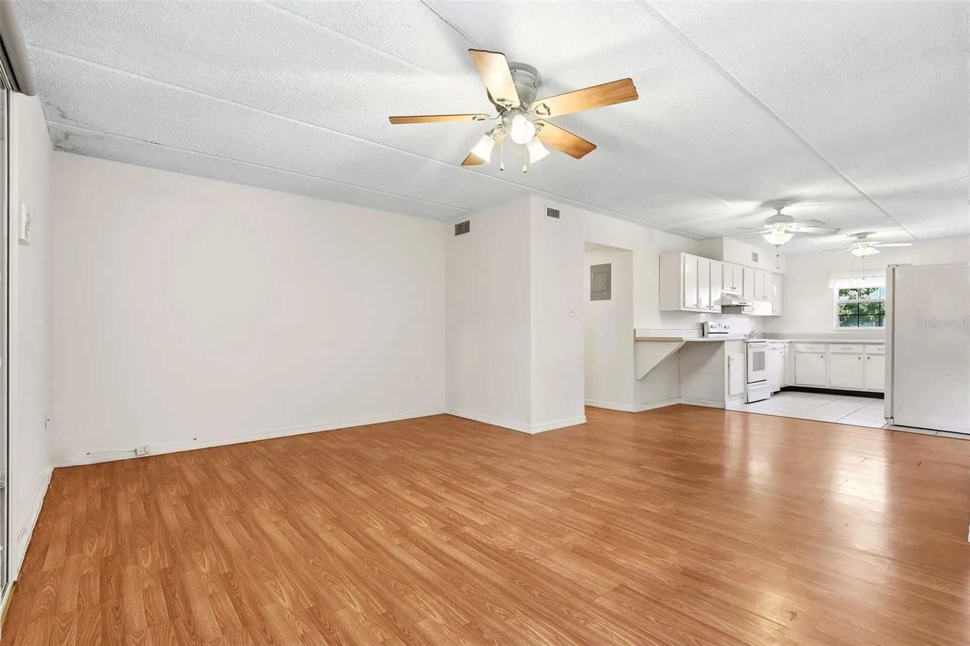 525 Conway Road Orlando FL 32807