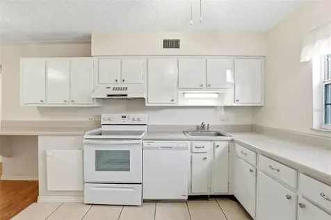 525 Conway Road Orlando FL 32807