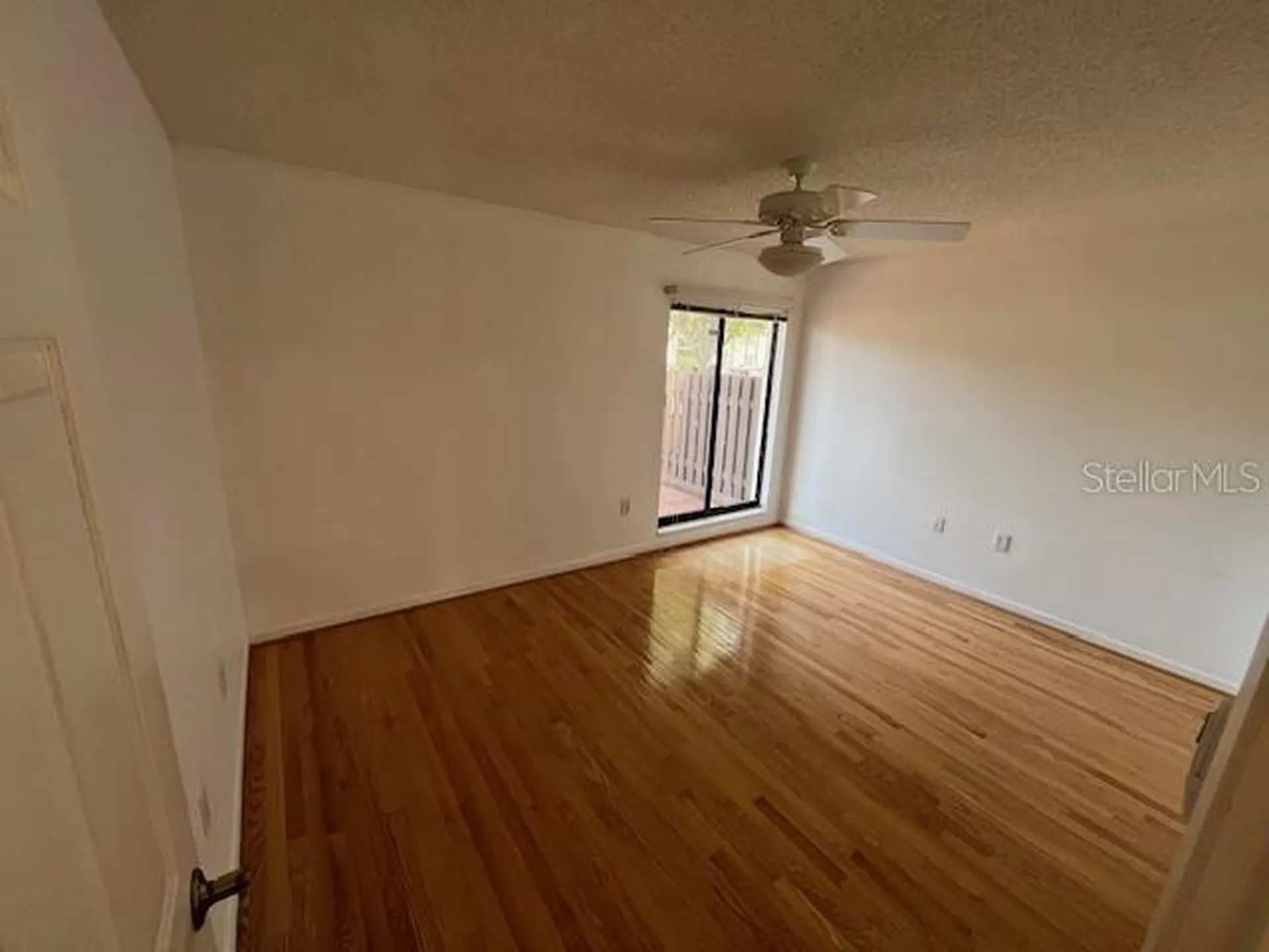 1725 Pine Ridge Way E Palm Harbor FL 34684