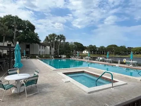 1725 Pine Ridge Way E Palm Harbor FL 34684