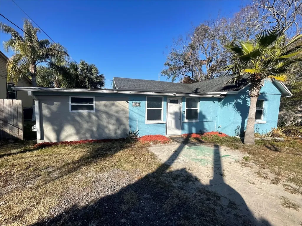 107 W Beresford Avenue Deland FL 32720