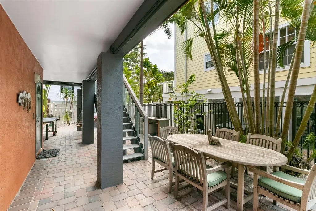 2511 Avenue C Bradenton Beach FL 34217
