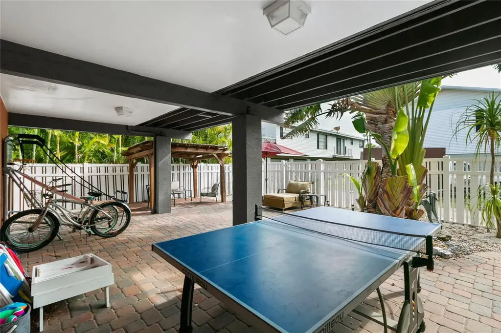 2511 Avenue C Bradenton Beach FL 34217