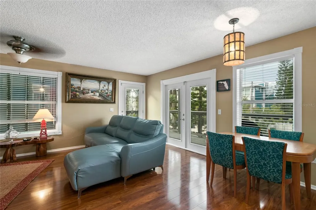 2511 Avenue C Bradenton Beach FL 34217
