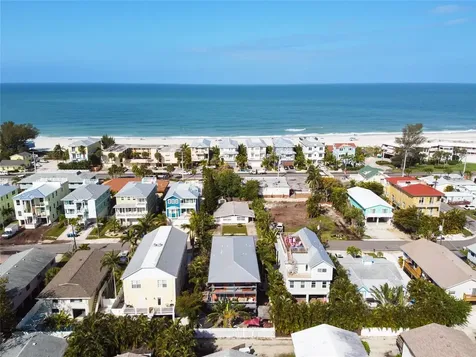 2511 Avenue C Bradenton Beach FL 34217