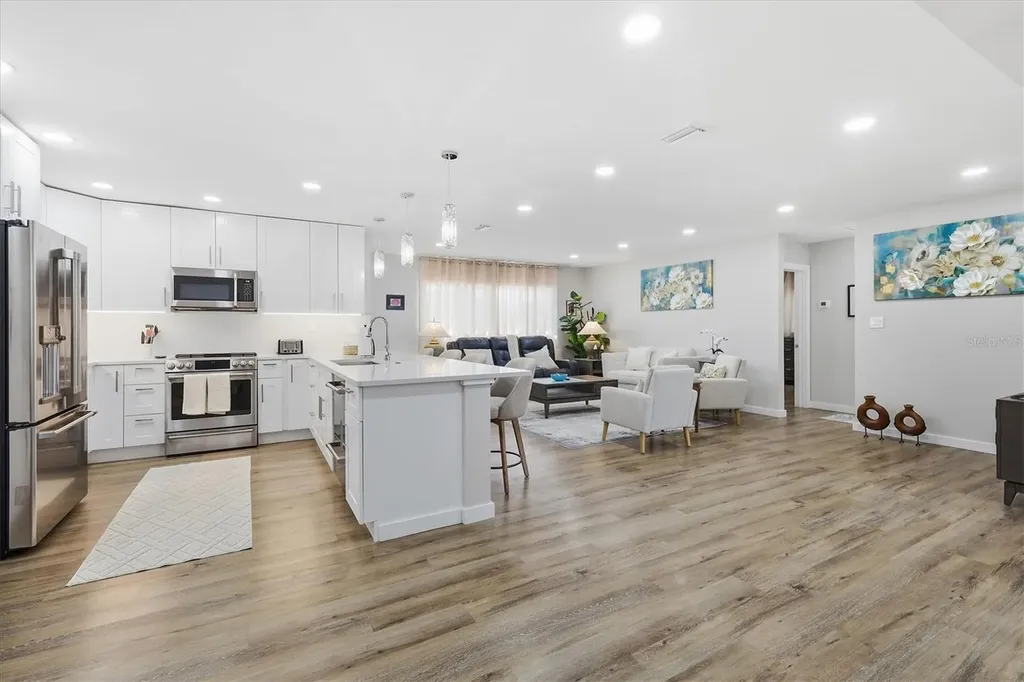 5247 Carmilfra Drive Sarasota FL 34231