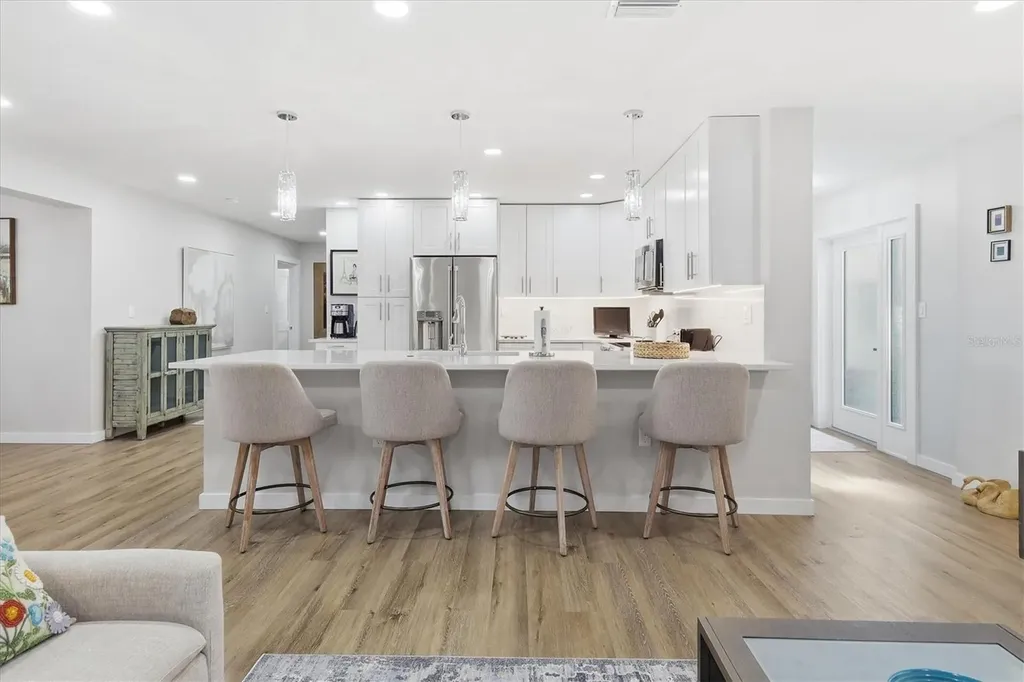 5247 Carmilfra Drive Sarasota FL 34231
