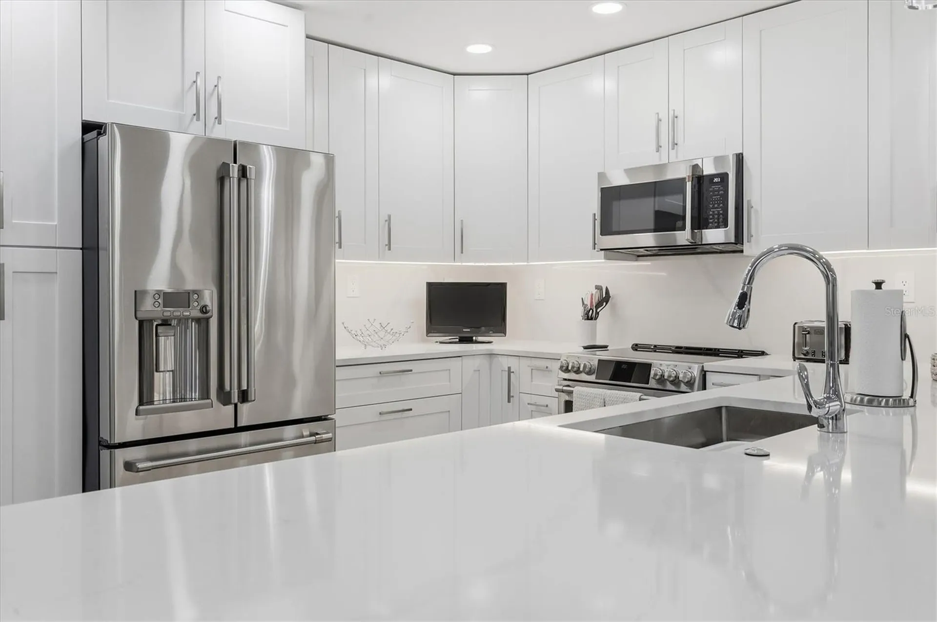 5247 Carmilfra Drive Sarasota FL 34231