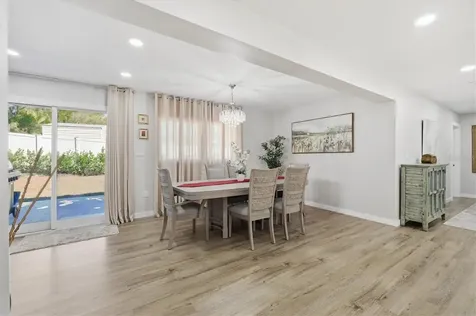 5247 Carmilfra Drive Sarasota FL 34231