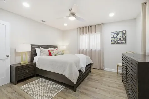 5247 Carmilfra Drive Sarasota FL 34231
