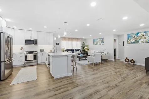 5247 Carmilfra Drive Sarasota FL 34231