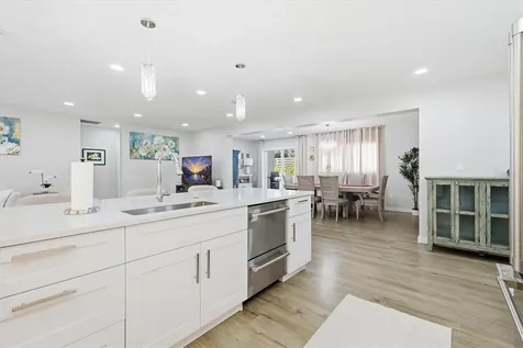 5247 Carmilfra Drive Sarasota FL 34231