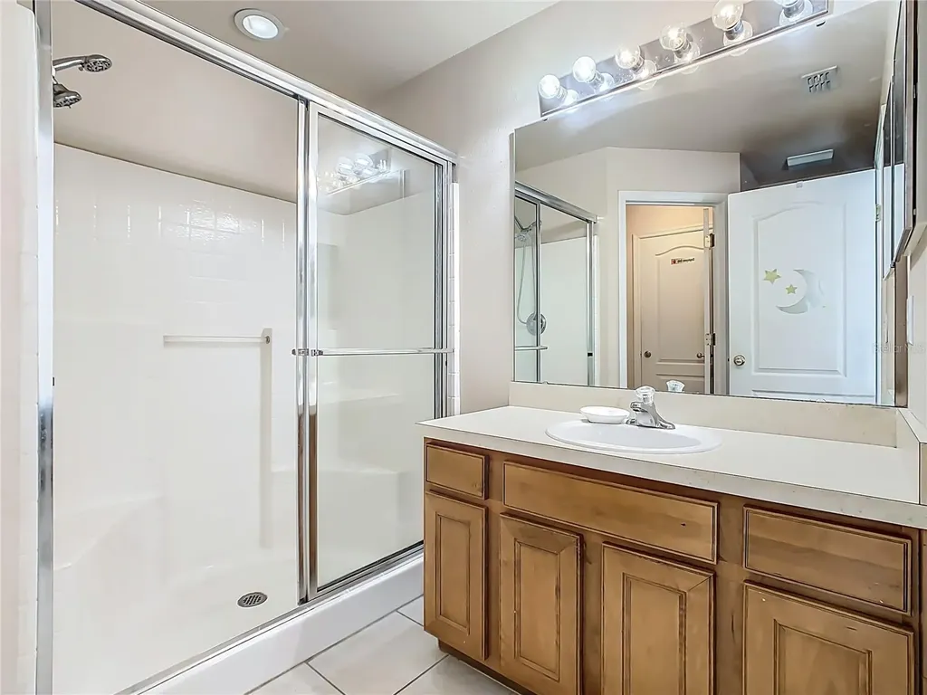 1958 Royal Ridge Drive Davenport FL 33896
