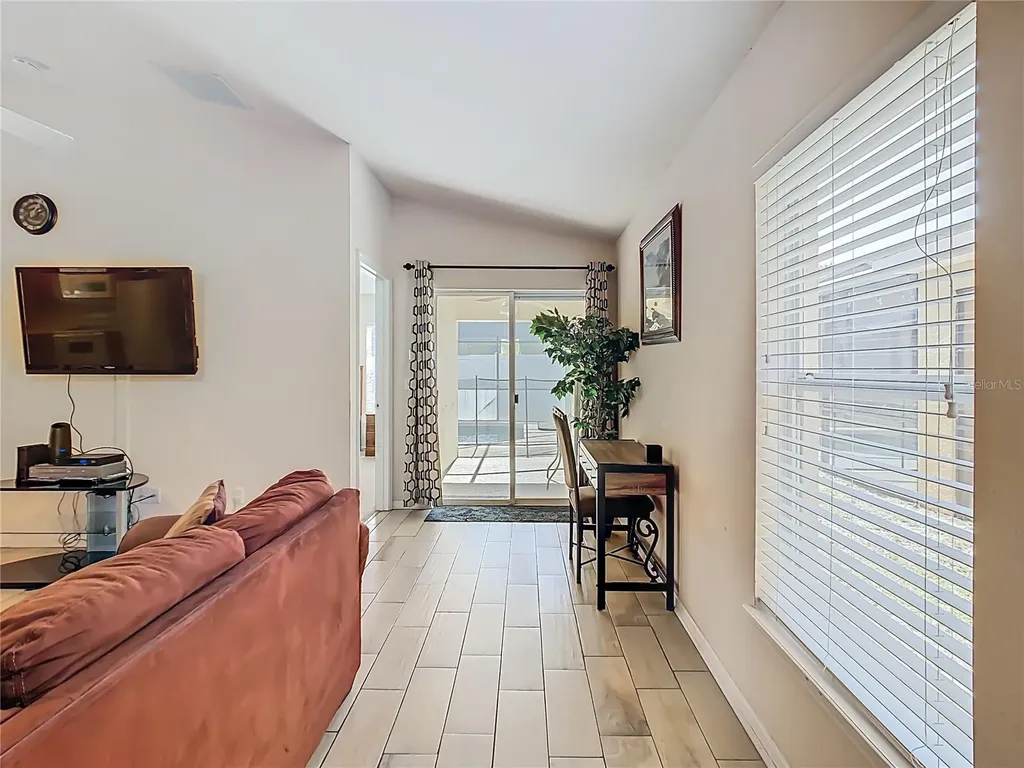 1958 Royal Ridge Drive Davenport FL 33896