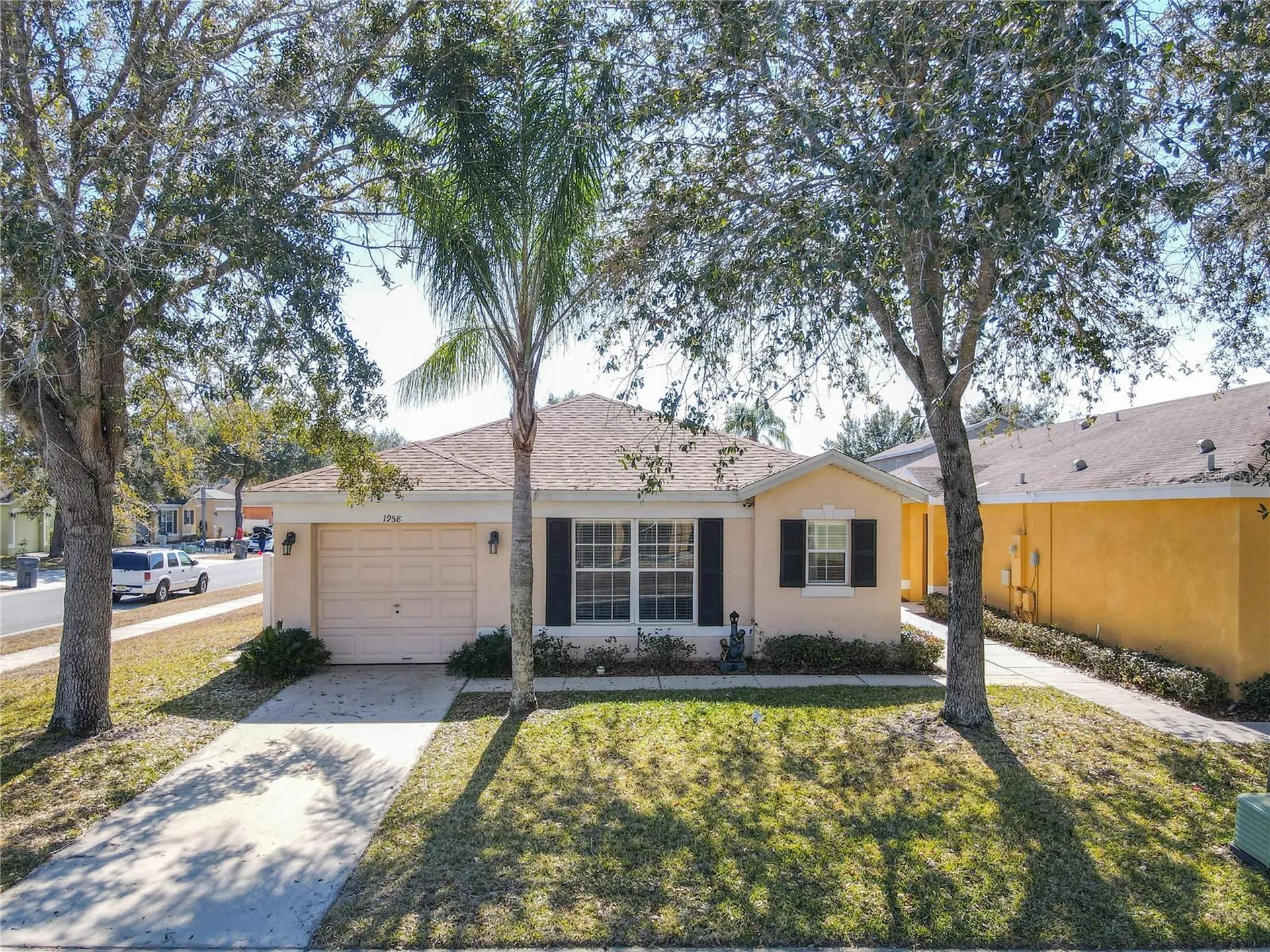 1958 Royal Ridge Drive Davenport FL 33896