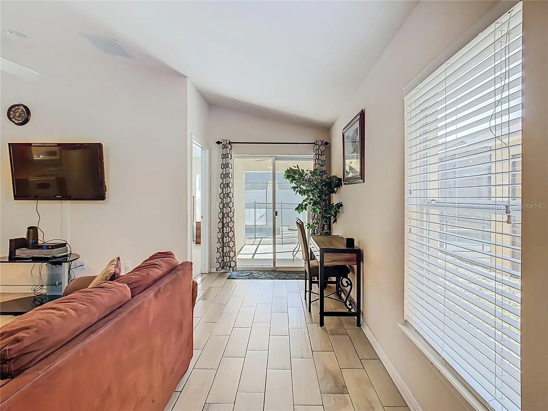 1958 Royal Ridge Drive Davenport FL 33896
