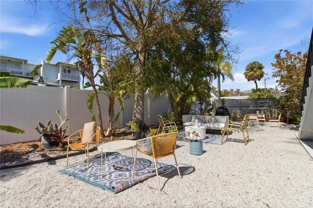 6990 Grevilla Avenue S South Pasadena FL 33707