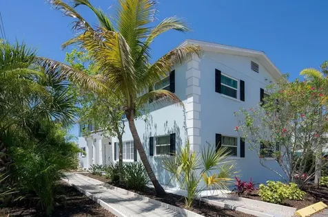 6990 Grevilla Avenue S South Pasadena FL 33707