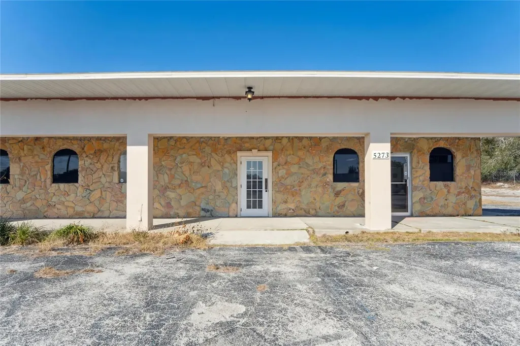 5273 Treiman Boulevard Dade City FL 33523