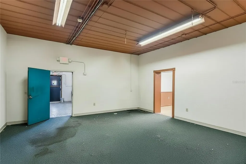 5273 Treiman Boulevard Dade City FL 33523