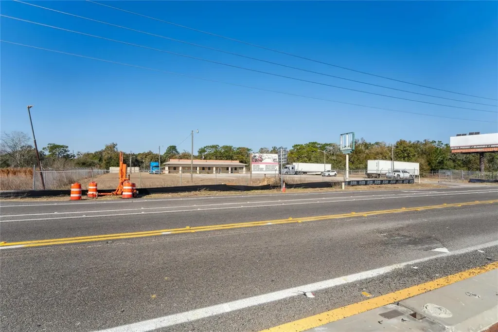 5273 Treiman Boulevard Dade City FL 33523