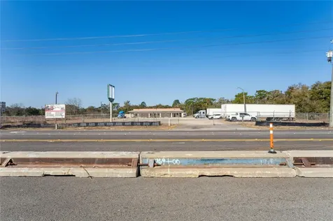 5273 Treiman Boulevard Dade City FL 33523