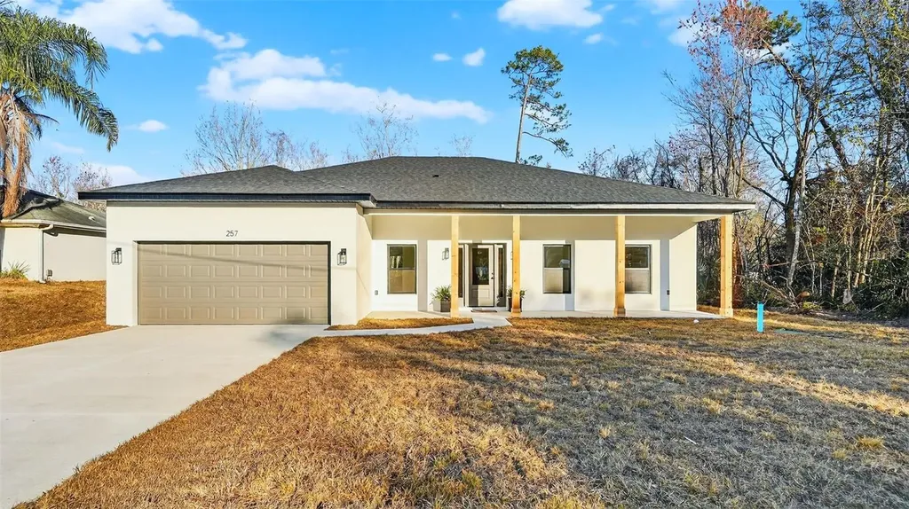 257 Lago Vista Street Debary FL 32713