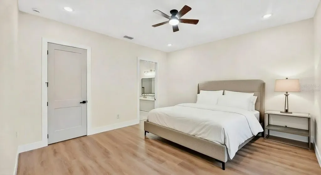 257 Lago Vista Street Debary FL 32713