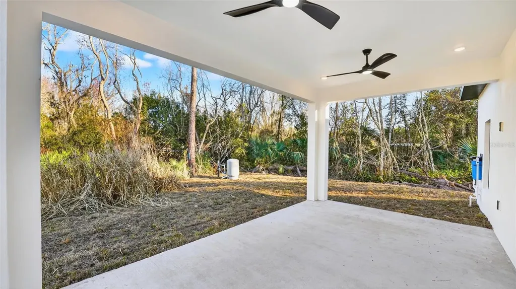 257 Lago Vista Street Debary FL 32713