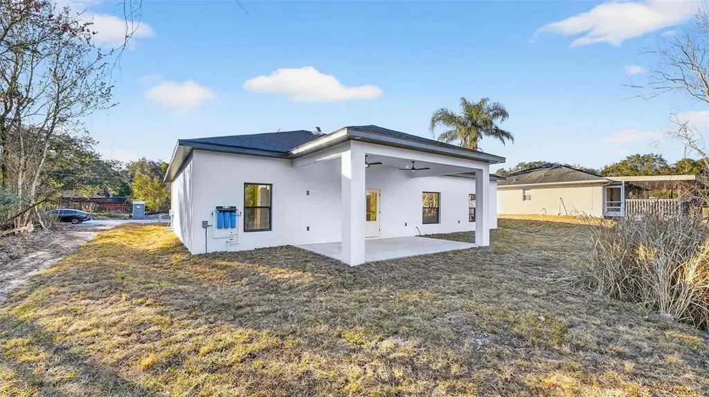 257 Lago Vista Street Debary FL 32713