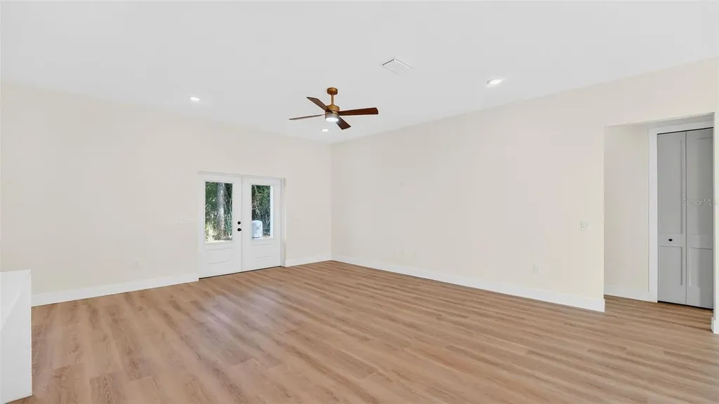 257 Lago Vista Street Debary FL 32713