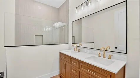 257 Lago Vista Street Debary FL 32713