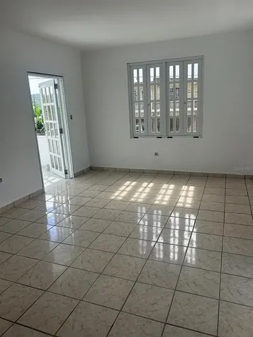 6 _ Las Piedras PR 00771