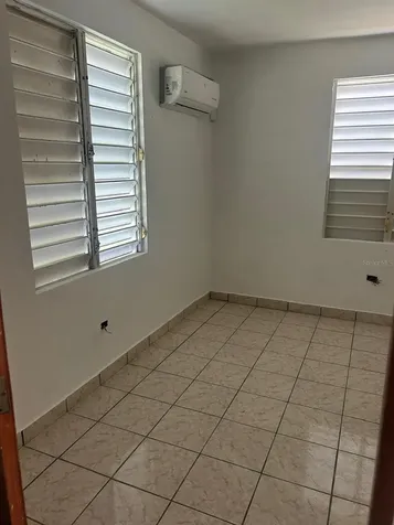 6 _ Las Piedras PR 00771