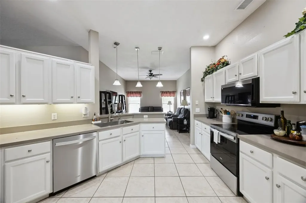 261 Mill Slough Road Oviedo FL 32766