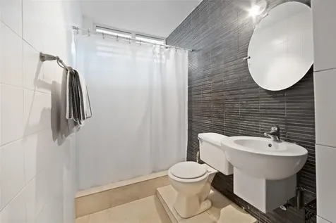 424 Del Valle Street Monteflores Dev San Juan PR 00915