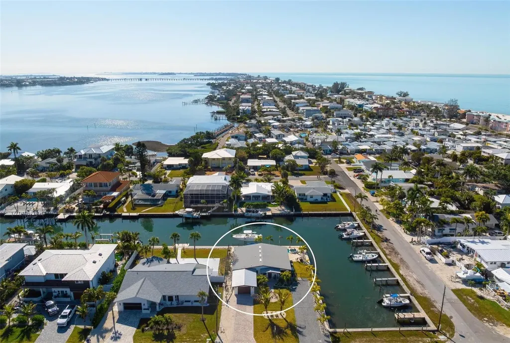401 28th Street Holmes Beach FL 34217