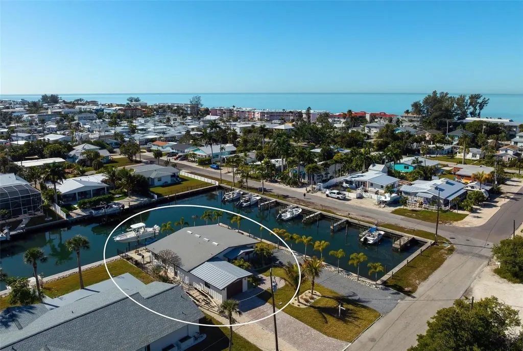 401 28th Street Holmes Beach FL 34217