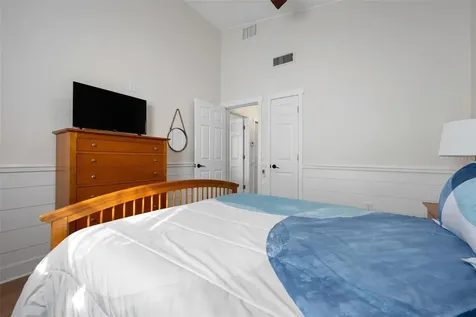 401 28th Street Holmes Beach FL 34217