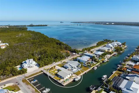 401 28th Street Holmes Beach FL 34217