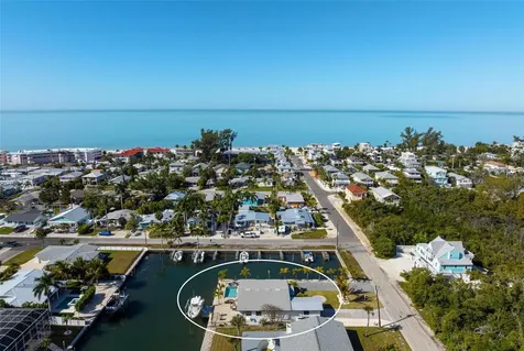 401 28th Street Holmes Beach FL 34217