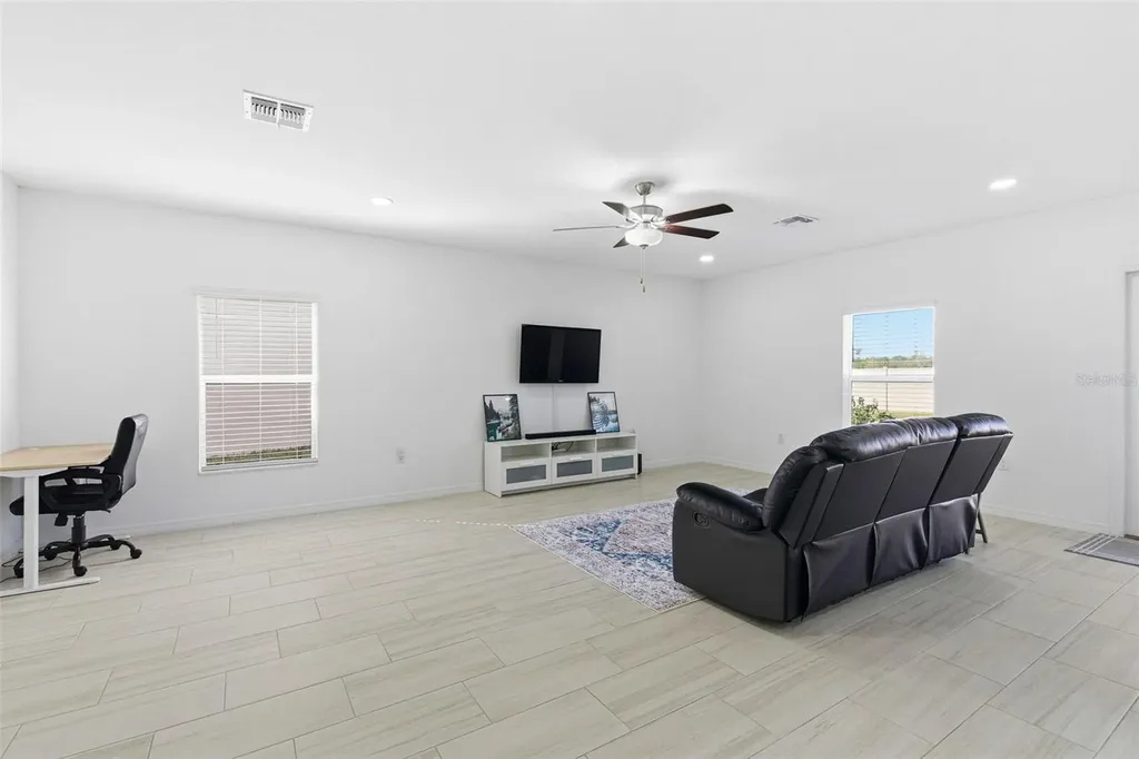 35132 Ackley Trace Zephyrhills FL 33541