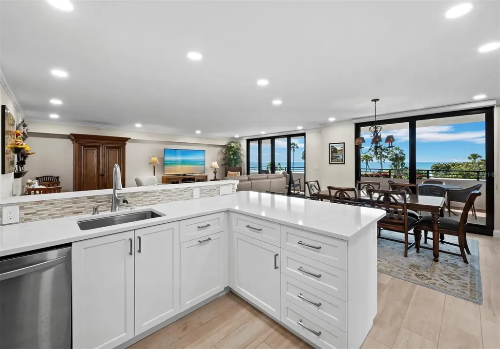 1485 Gulf Of Mexico Drive Longboat Key FL 34228