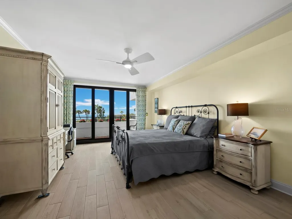 1485 Gulf Of Mexico Drive Longboat Key FL 34228
