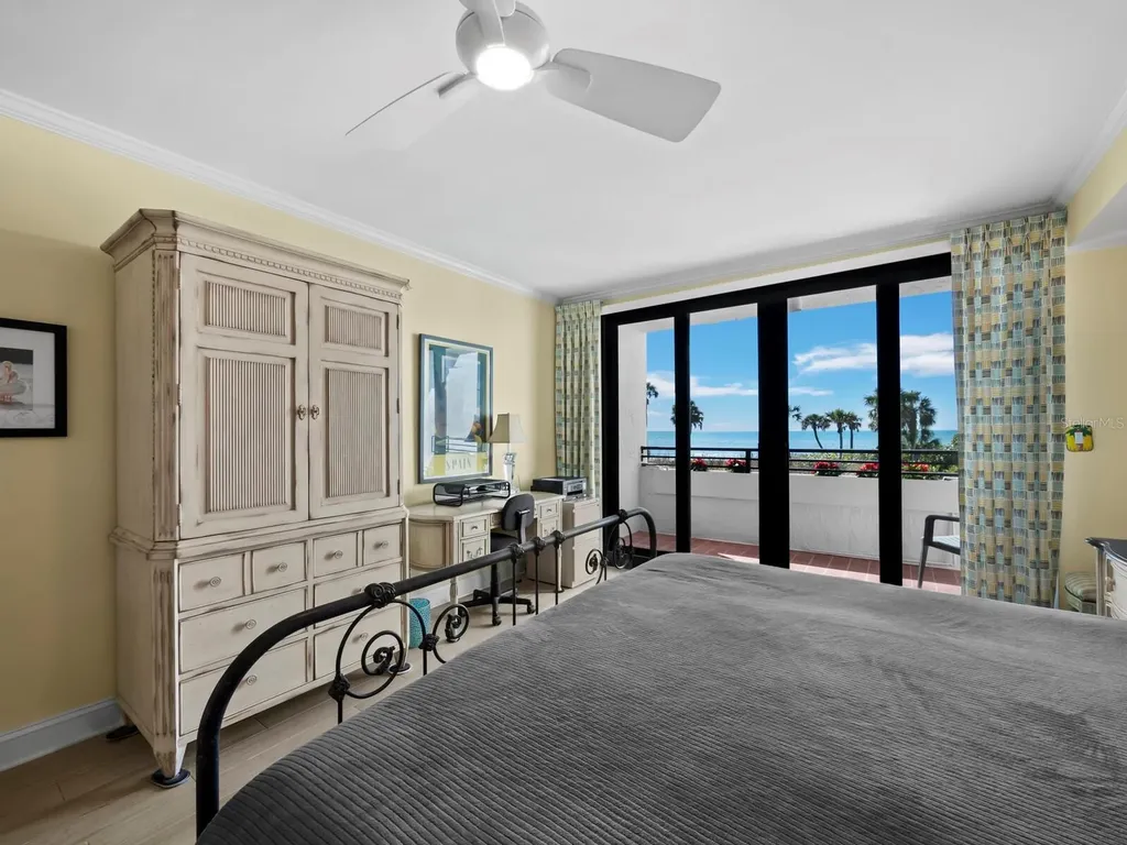 1485 Gulf Of Mexico Drive Longboat Key FL 34228
