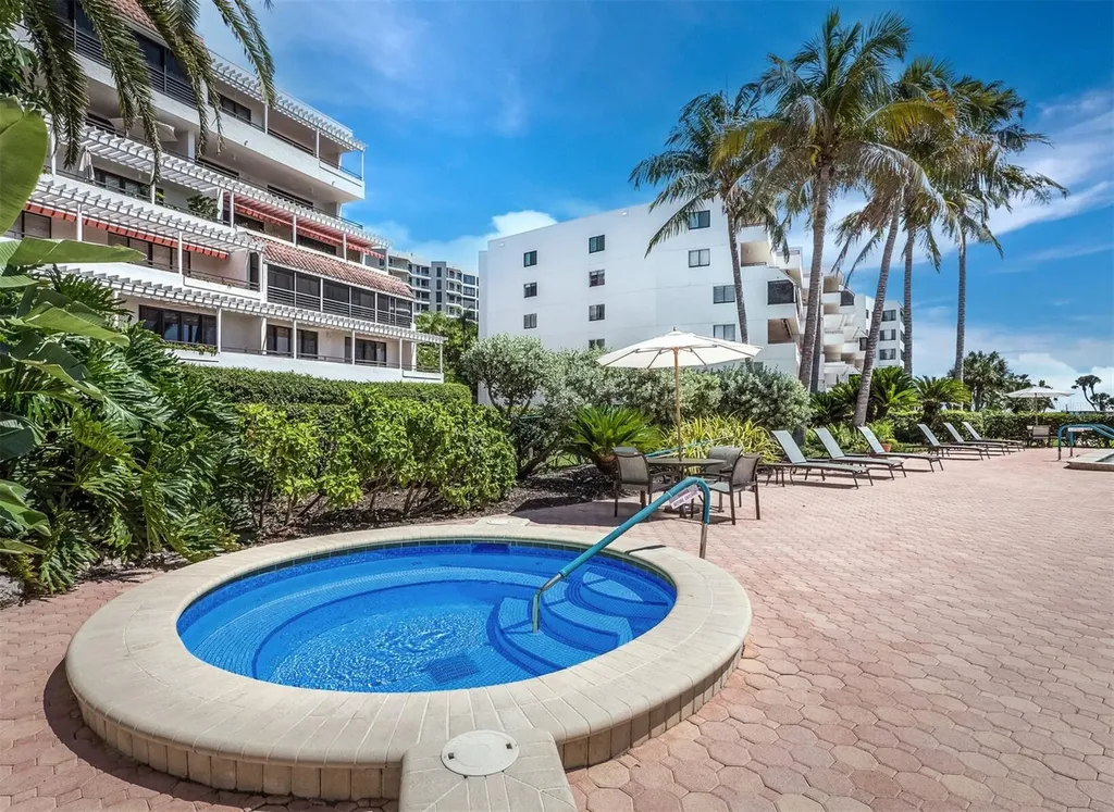 1485 Gulf Of Mexico Drive Longboat Key FL 34228