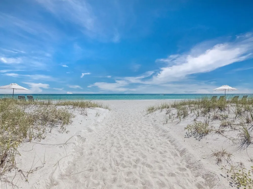 1485 Gulf Of Mexico Drive Longboat Key FL 34228