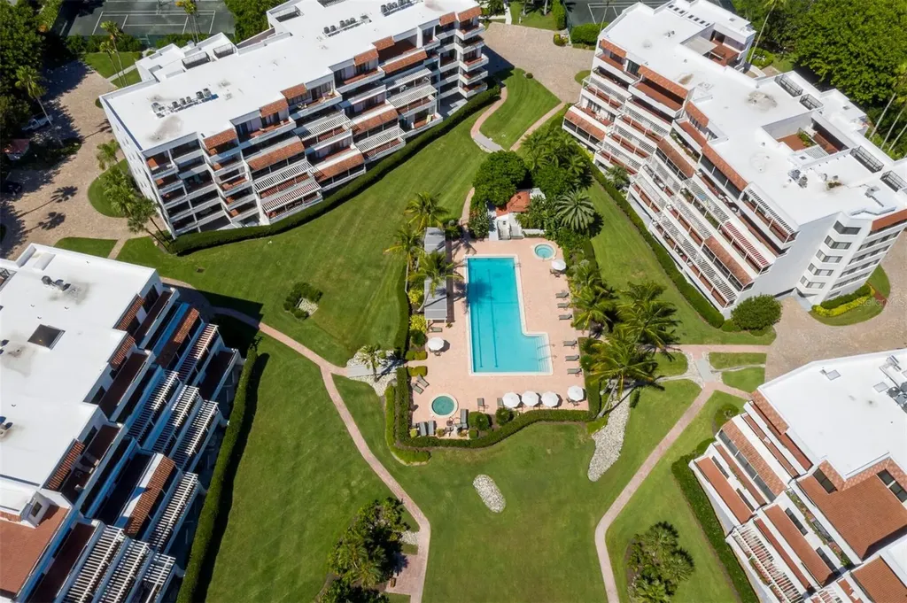 1485 Gulf Of Mexico Drive Longboat Key FL 34228
